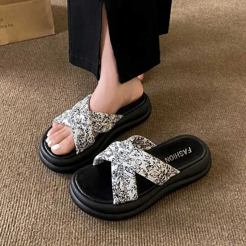 

Осенне-весенняя обувь с круглым носом 35, роскошные вулканизированные женские лоферы, спортивные кроссовки, дизайнерские лоферы, натуральный бренд в стиле ретро