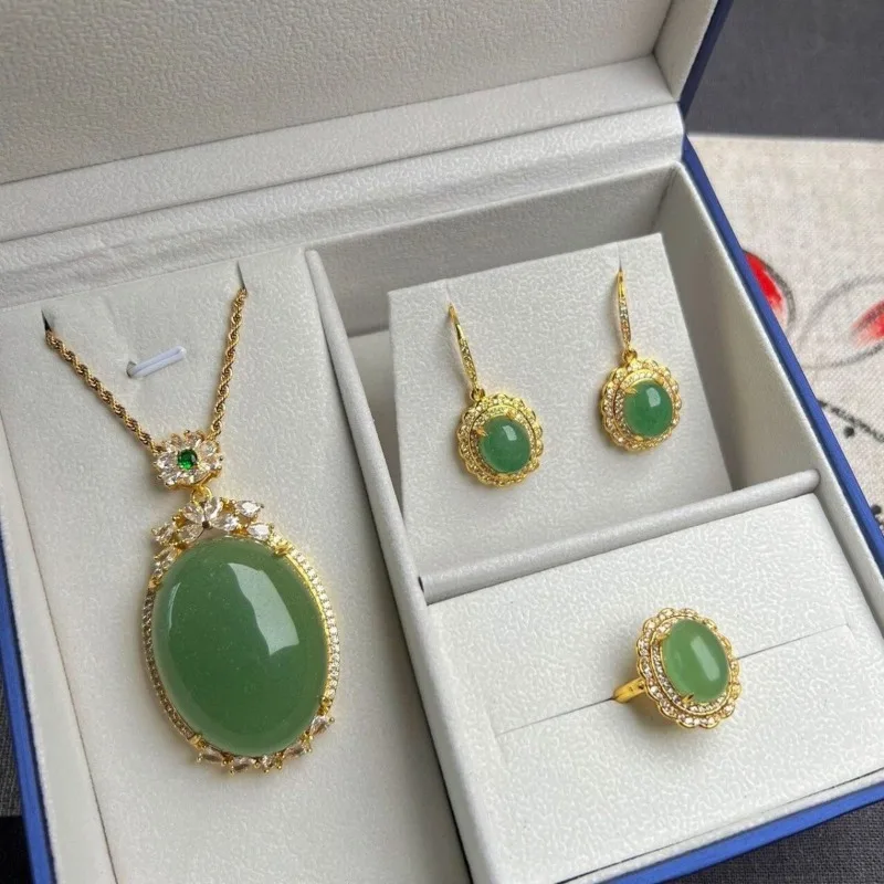 

Natural jade Dongling jade luxury inlaid with diamonds egg noodle set