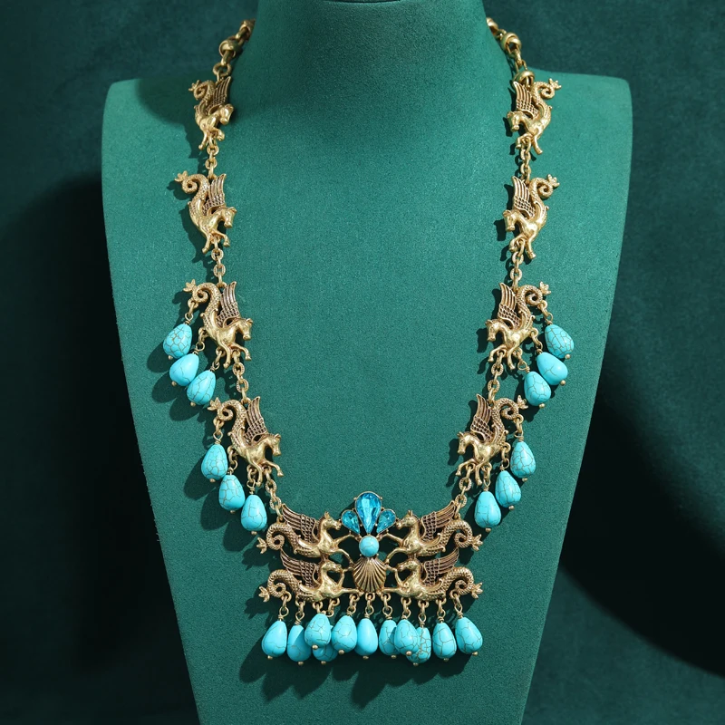 

Horse Necklaces Pendant Vintage Turquoise Antique Gold Plated Natural Stone Long Tassel Beads Women Quality Jewelry Accessories