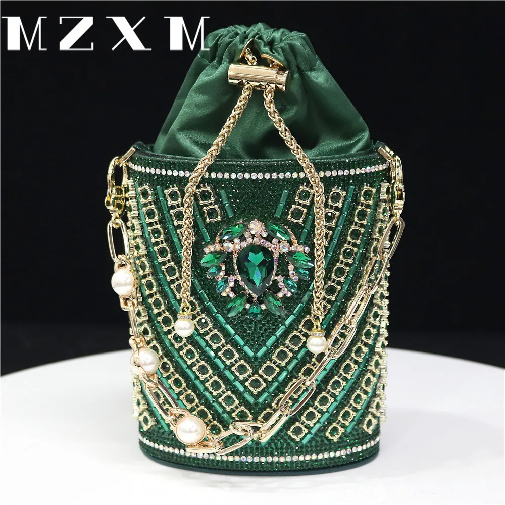 Flower Iron Buckle Acrylic Lady Clutch Bags Diamonds Luxury Pearl Metal Women Small Evening Bags With Chain Shoulder Handbags