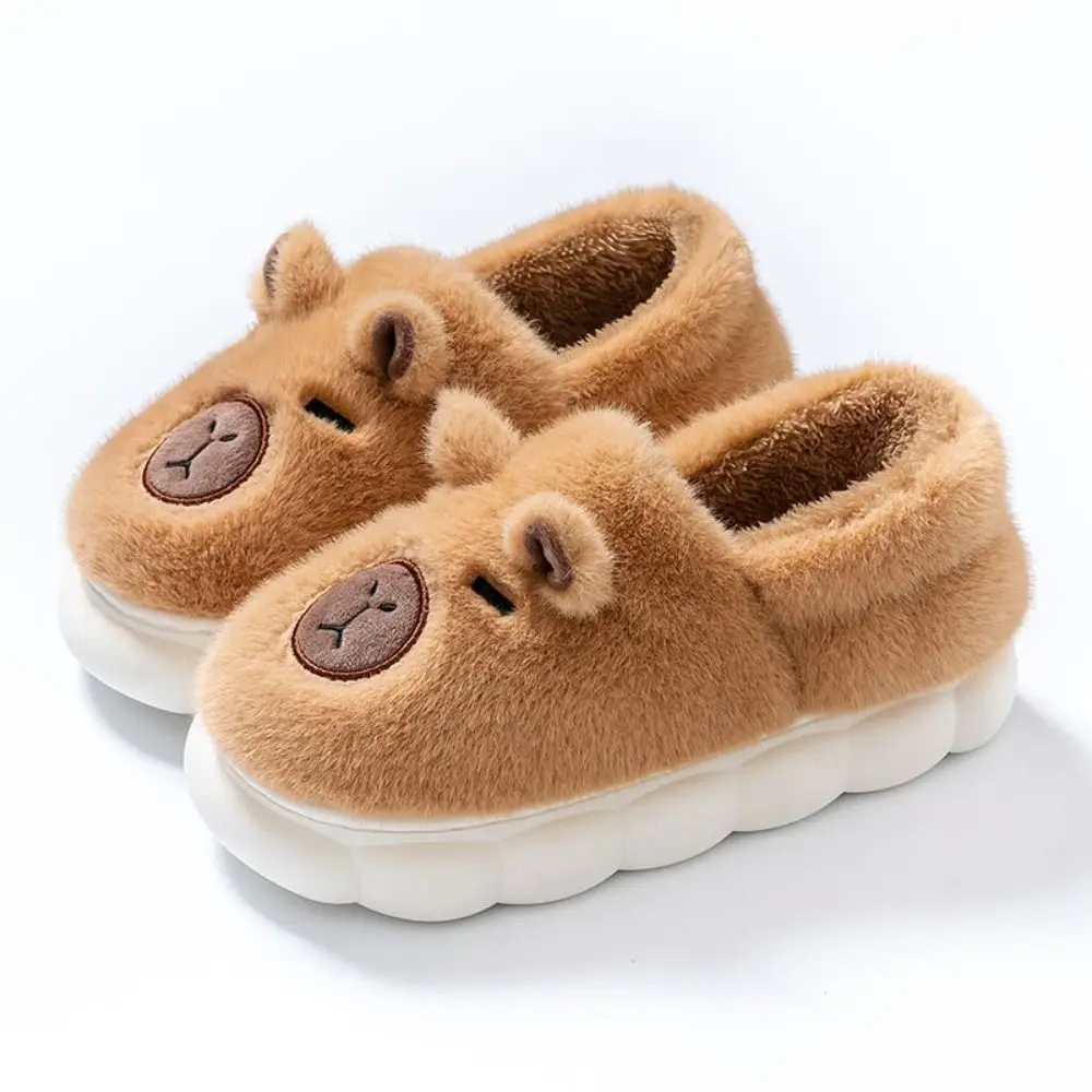 Zapatillas de capibara para el hogar a la moda, pantuflas peludas suaves y gruesas con dibujos animados, zapatos antideslizantes de algodón para invierno, pareja