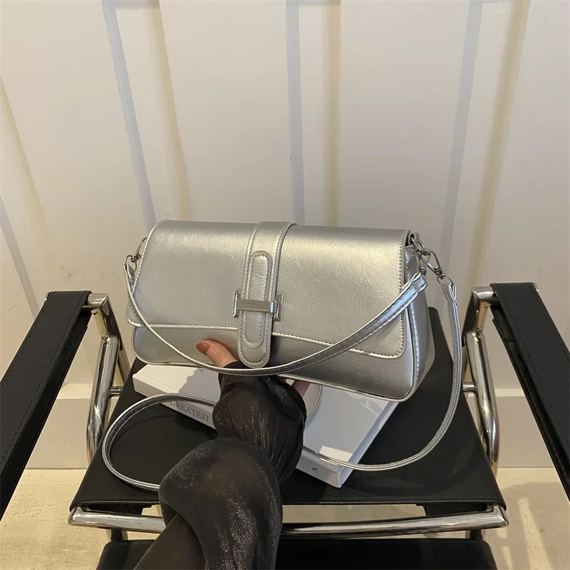 Simple shoulder bag, versatile retro small square bag, foreign style, advanced texture messenger bag