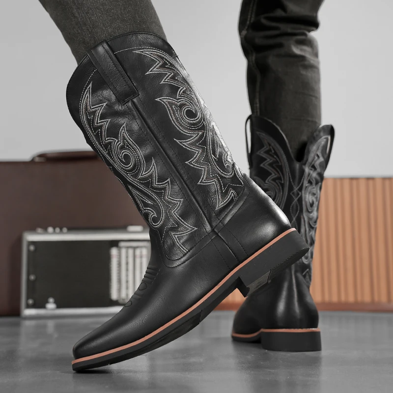 

Men's Creative Pattern Embroidered Vintage Lace-Up Boots Wide-Toe Men's Cowboy Boots High-Top Riding Boots Extra Large Sizes