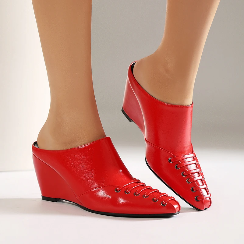Square Striped Flat Bottomed Slope and Women's Outdoor Slippers with Hollowed Out Heels