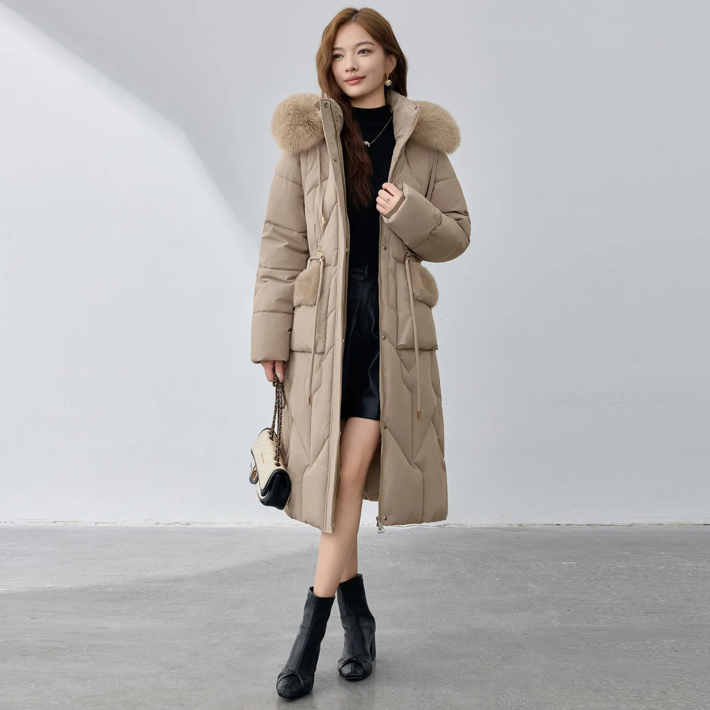 

Women's Hooded Cotton Down Jacket Winter Fashion Long Slim Fit Fur Collar Detachable Sleeves Cotton Coat Warm Parka Outwear