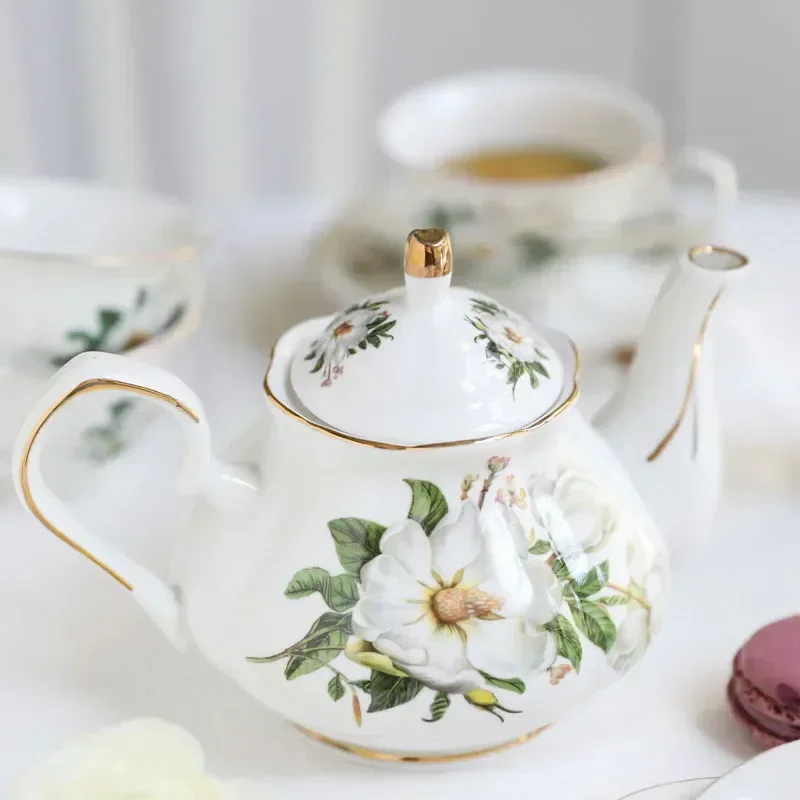 Noble Bone China 500ML Teapot Pink Camellia Pot Coffee Set Home Grade High Porcelain Kettle Party Jug Cafe Teaware Tea Pot Puer view 6