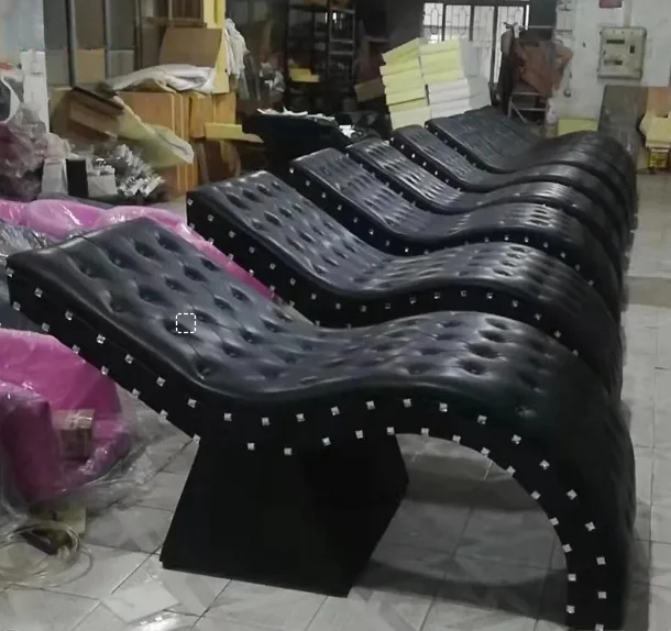 Electric Massage Table PU Leather Spa Bed Metal Frame Adjustable Height For Salon Facial Treatment And Beauty Clinic Use