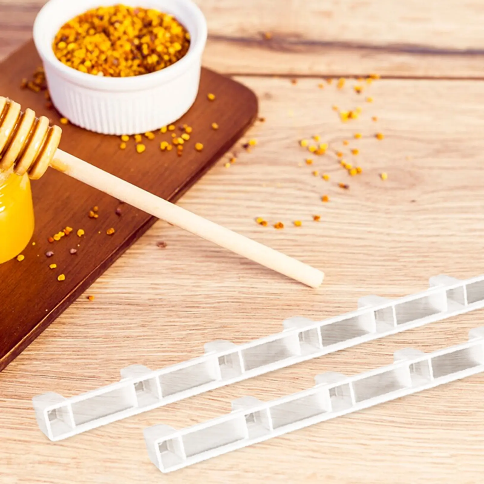 10Pcs Honeycomb Frame Spacer Strips Plastic Bee Hive Supply Beekeeping Equipment Honeycomb Divider Bee Nurturing Divider