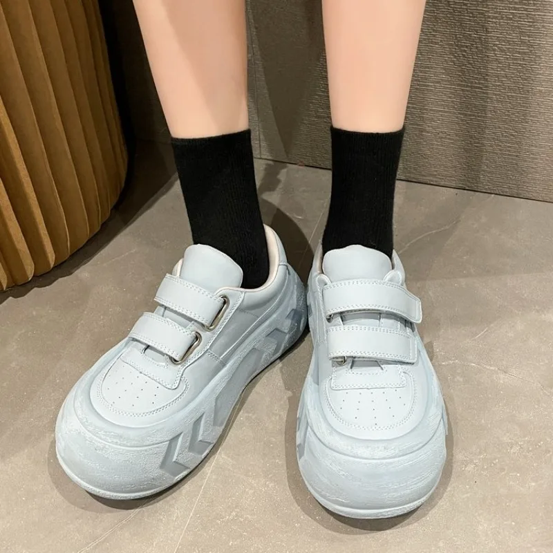 New Women\'s Vulcanized  Casual Sports Shoes Thick Sole Velcro Solid Color Women Shoes Flat Bottom Round Toe Low Top Shoes