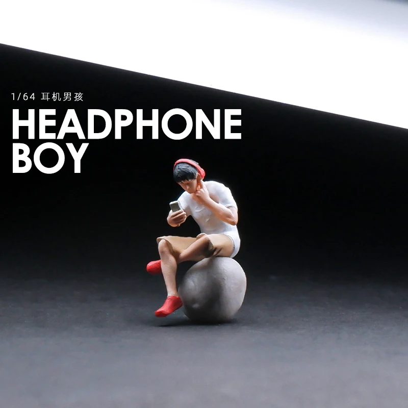 

Resin Handmade painted 1/64 Headphone Boy Miniature Figure Model Props Creative Photography Display Collection Decoration