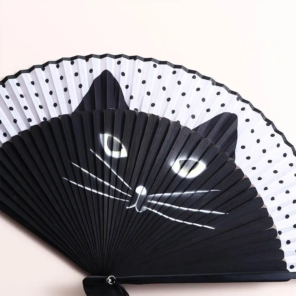 1 Stuks Chinese Stijl Zomer Cadeau Cartoon Handgemaakte Bamboe Houten Zijde Fan Ambachten Opvouwbare Ventilator Decoratie