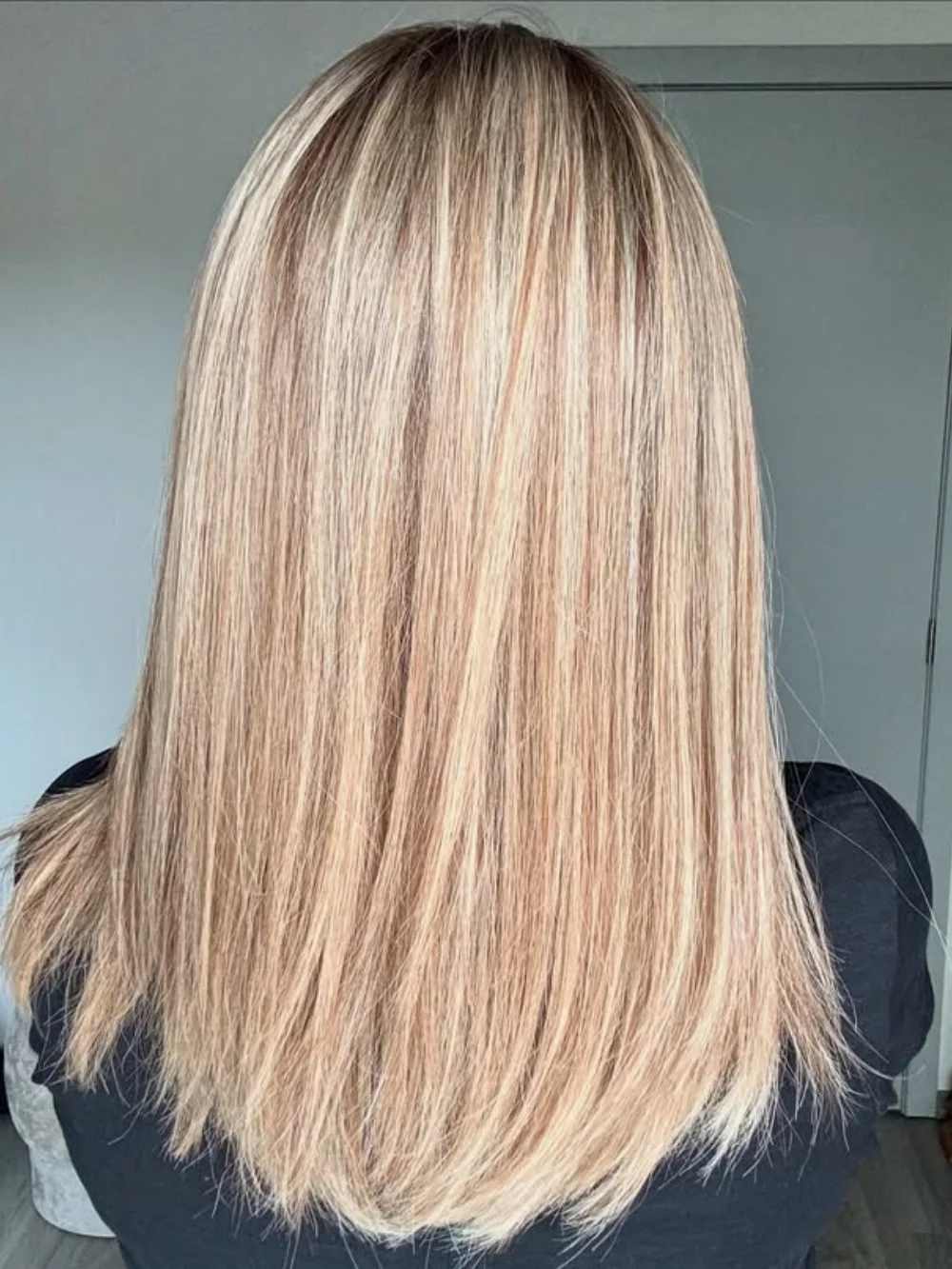 Balayage Golden Straight Bob Wig with Human Hair Blend Synthetic Blonde Highlights Lace Front Wig for Women Cosplay Party Use