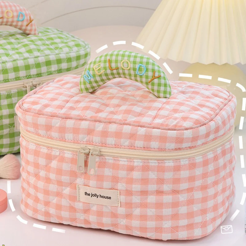 Fashionable and Cute Makeup Bag Large Capacity Portable Travel Cosmetics Wash Bag Home Fresh Cream Color Storage Bag