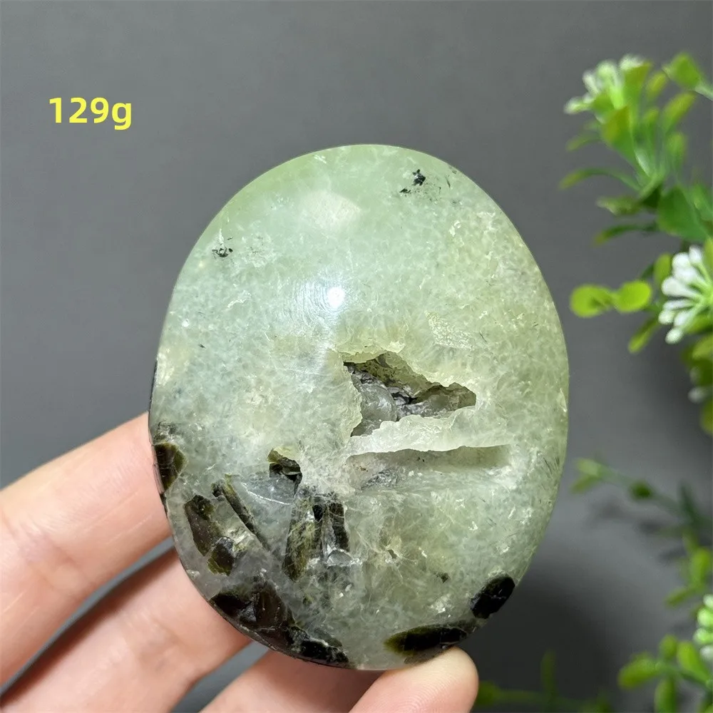 Natuurlijke Groene Druif Toermalijn Agaat Palm Spelen Mineraal Kwarts Meditatie Hekserij Behandeling Energie Collectie Woondecoratie