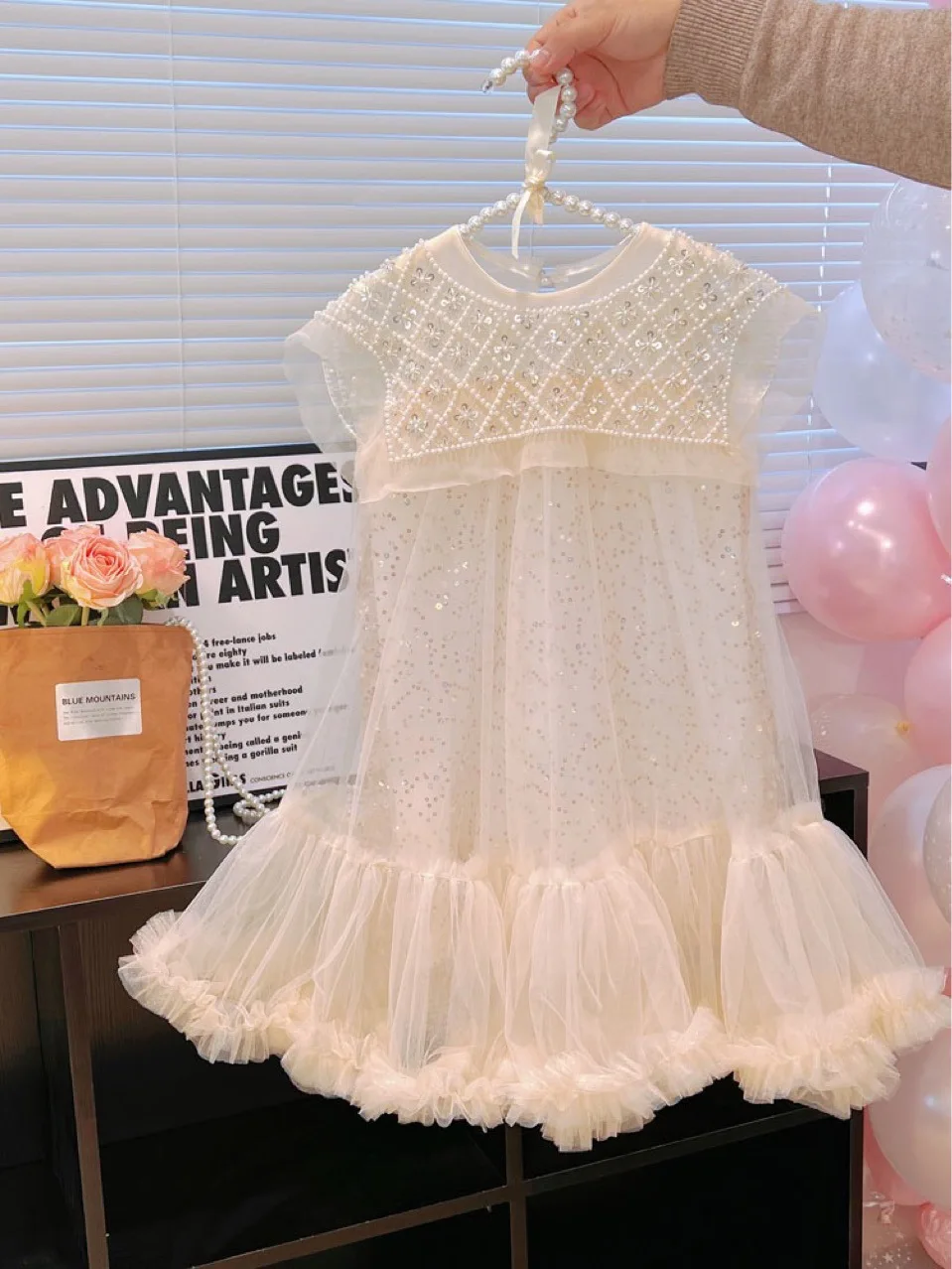 

New 2024 Girls Prin Cess Casual Spring Summer Children's Wear Korean Pearl Neck Princess Fashion Yarn Dress