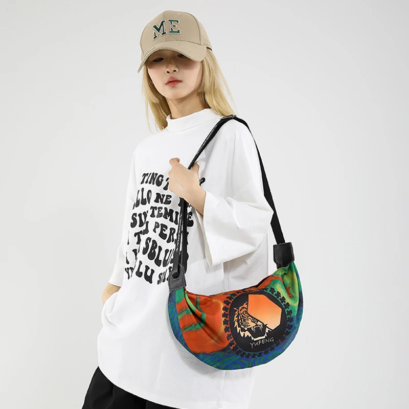 

Trendy Dumpling Bag Womens Crossbody Bag Personalized Splicing Crescent Bag Lightweight Casual Bag Waterproof Oxford Textile Bag