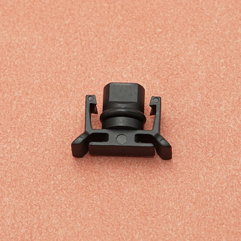 

31368308 Car water tank filling kettle plugging radiator Water plug For VOLVO C30 S40 S60 S80 V40 V50 V60 V70 XC60 XC70