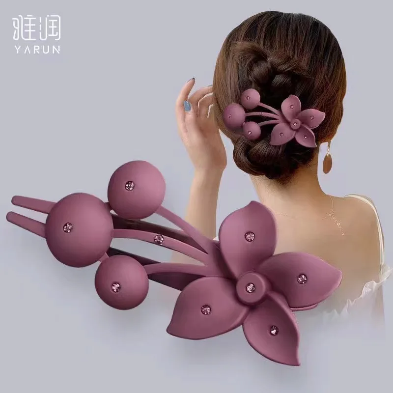 Advanced and Elegant Hair Clip, Elegant and Elegant, Flower Pan Hair Clip, Female Water Diamond Matte Clip, Gentle Back Spoon