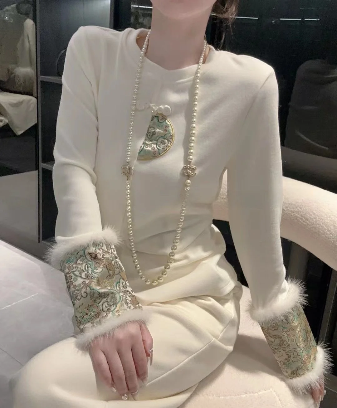 티엔드 플로잉 자수 베이스 여성용 롱 슬리브 티셔츠 가을 겨울 슬레 중국 신년 슬레 면 폴리에스터 B...