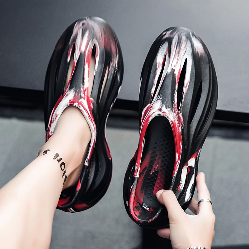 メンズ迷彩スライド、クローズドトゥサンダル、夏のアウトドアスリッポンスリッパ、滑り止め快適、軽量通気性、カジュアルトラ