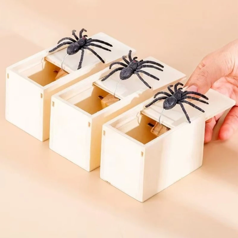 Scary Spider Jump Scare Wooden Box Prank Toy Funny Gag Gift Trick Joke Halloween Party Novelty Surprise  Stress Reliever Toys
