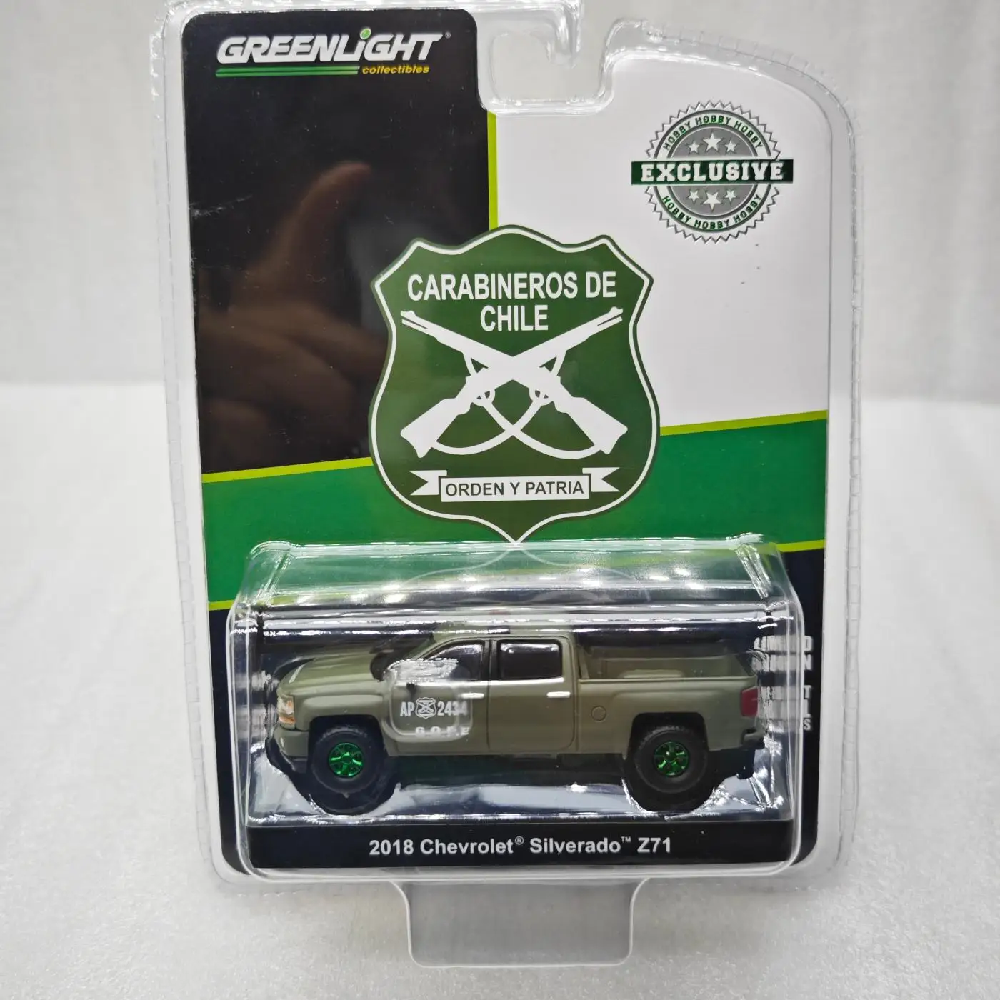 

GreenLight 1:64 2018 Silverado Silverado Z71 Chilean Military Police Car Green MachineMetal Boy Model Children's Toy