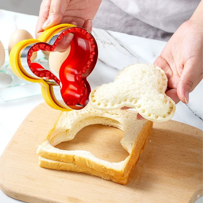 Sandwich Cutter And Sealer Set For Children Kids DIY Making Cookies Mold Pancake Maker Embosser Food Molds Kitchen Baking Tools