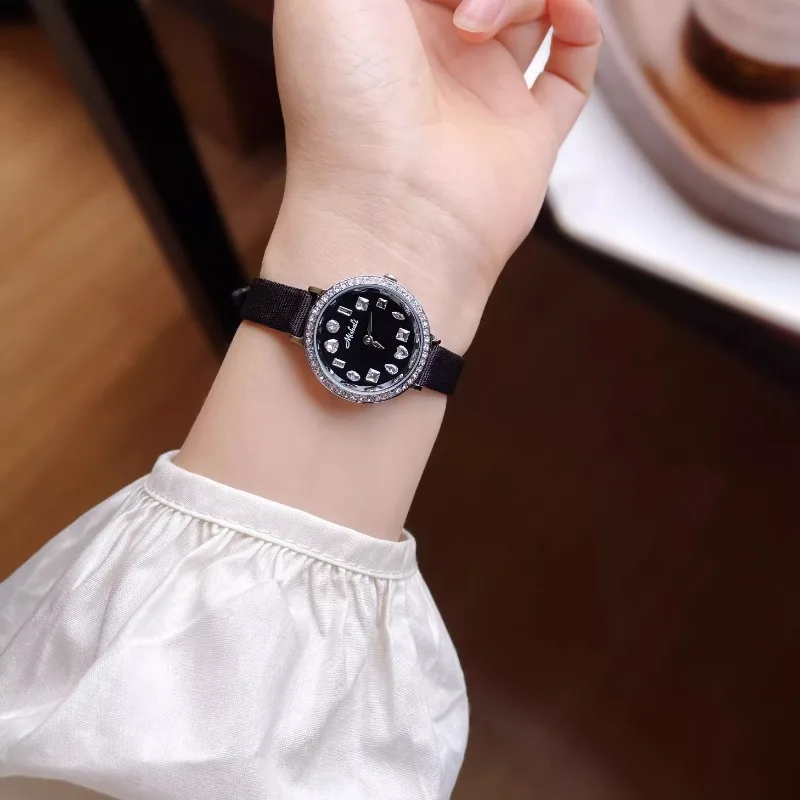 Orologio da donna vintage Zirconia Pietra Piccolo disco Temperamento Orologio da donna Orologio al quarzo per le donne Regalo Relojes Para Mujer