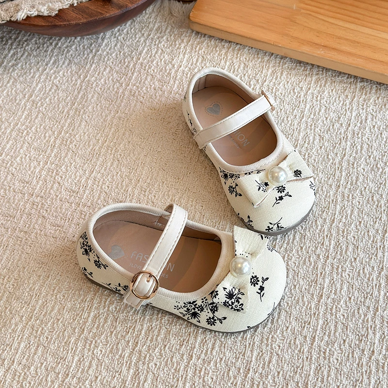 JGSHOWKITO Kids Floral Flat Shoes Elegant Pearl Bow Princess Shoes for Girls Daily Wedding Party Non-slip Children Leather Shoes