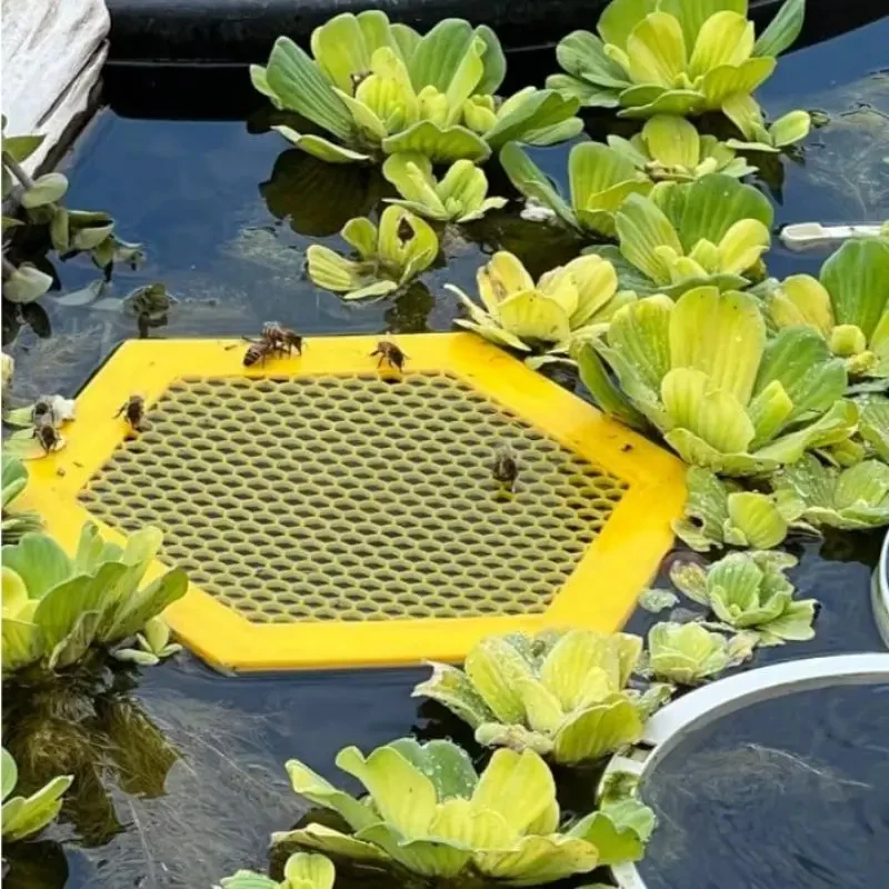 

15pcs Floating Bee Island-BeeWatererHexagonal Bee Insect Drinking Tray AcrylicBeekeepingSetups Luring insectsWatererCatcher Cups