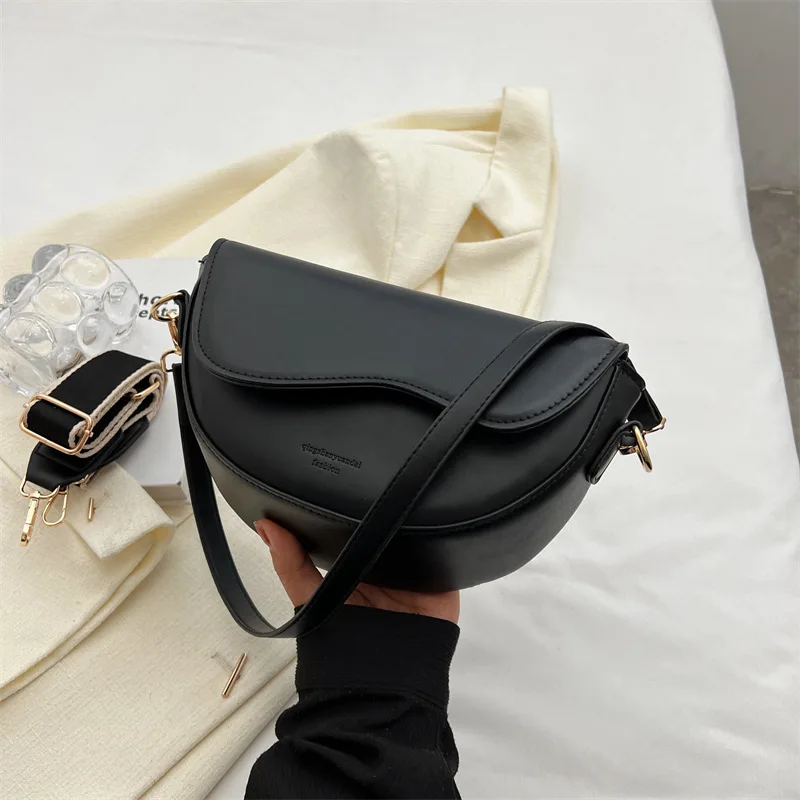 Small Leather Saddle Armpit Bags for Women 2024 Summer Chain Shoulder Crossbody Bag Ladies Vintage Underarm Handbags bolsa