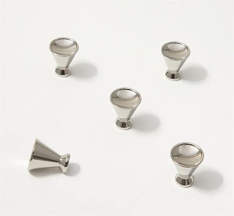 French Modern Closet Pull Handles Silver Cabinet Door Handles Drawer Knob Single Hole Cupbaord Wardrobe Closet Furniture Pulls