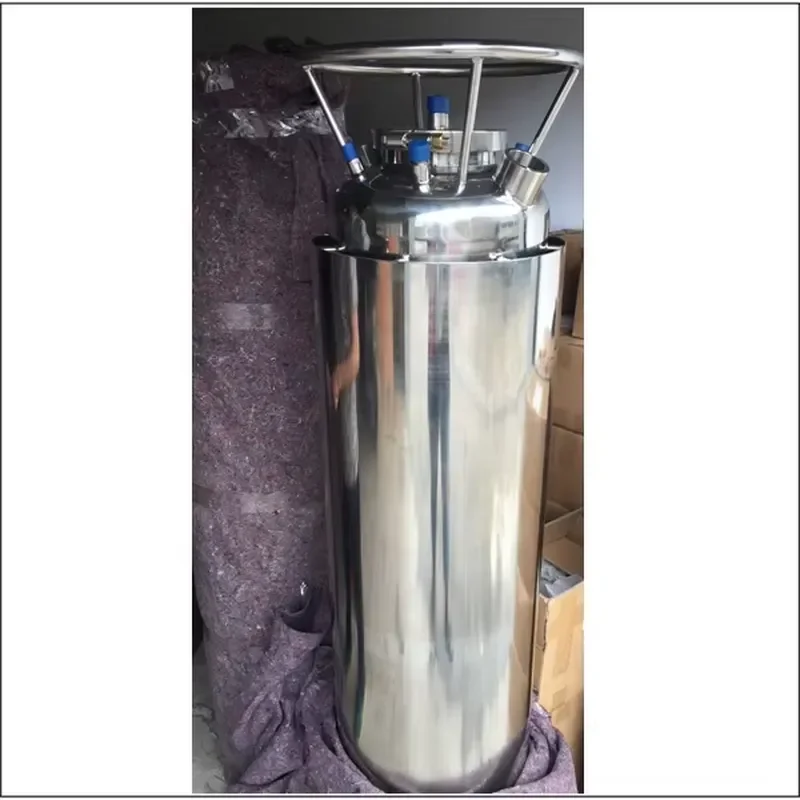 Hygienic 30LB Closed Loop Extractor Dip Tube Stainless Steel Recovery Solvent Storage Tank