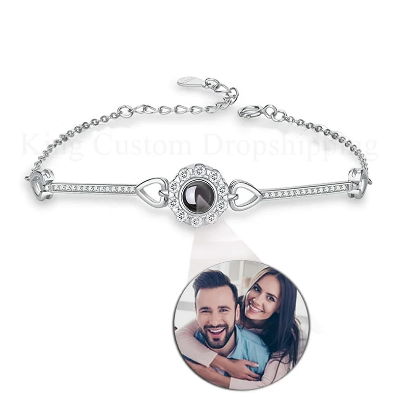 

New Projection Bracelet Personalized Photo Bracelet Birthday Valentine's Day Gift has Commemorative Significance.