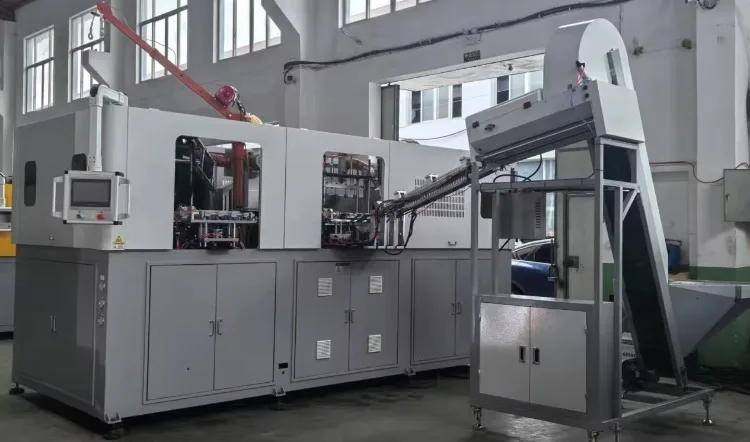 Full-automatic One-out-Six PET Bottle Blowing Machine 30kw Power for Mineral Water & Beverage Bottles 1 Year Warranty
