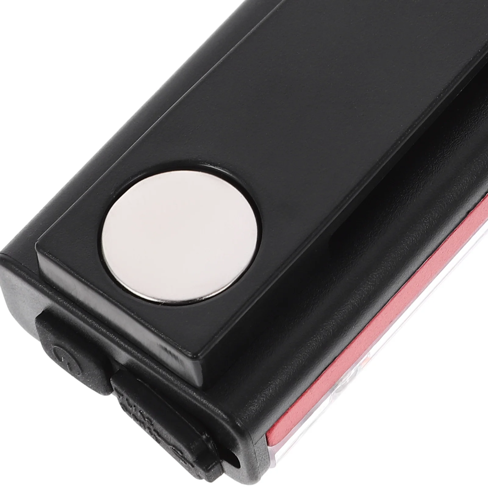 

1 комплект, брелок-фонарик, мини-перезаряжаемый карманный светодиодный светильник с магнитом, многоцелевой уличный аварийный светильник для кемпинга, рыбалки