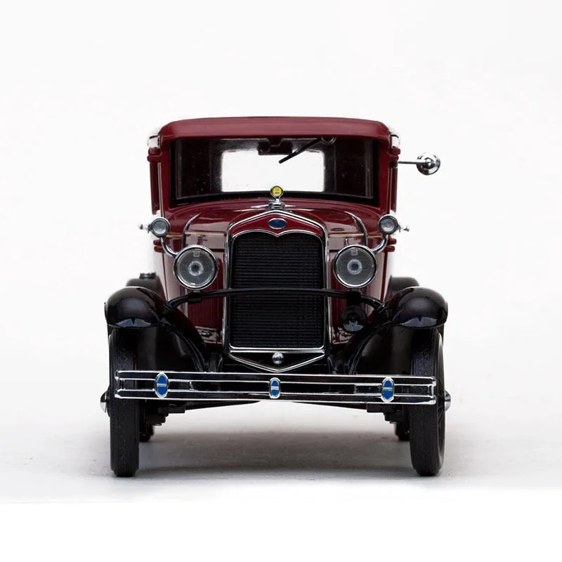 Diecast 1:18 Scale 1931 Ford A Series Classic 6131 Alloy Car Model Collection Souvenir Display Ornaments