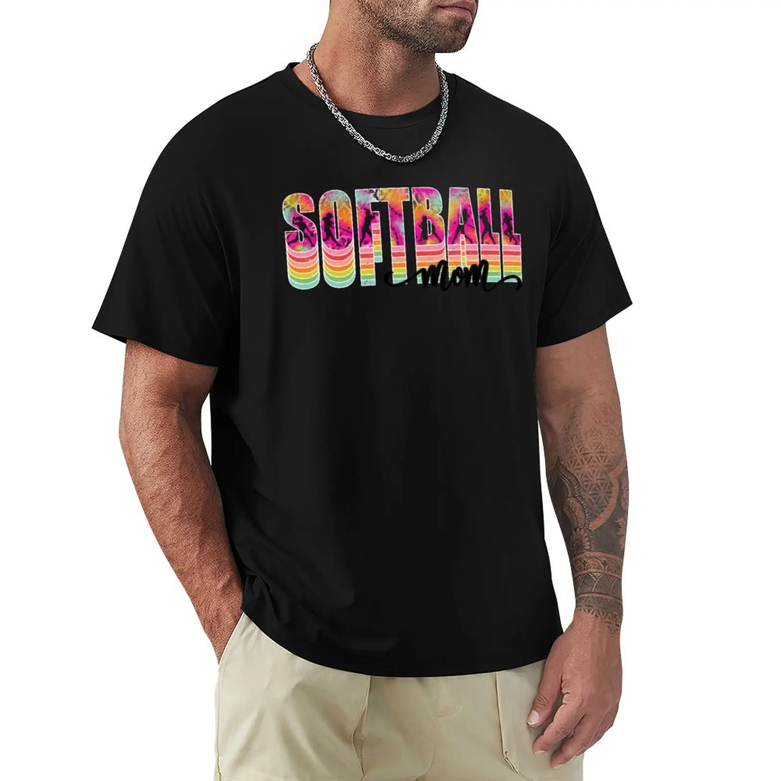 Retro Vintage Softball Mom Funny Mom Game Day T-Shirt Classic Basic Casual T-Shirt