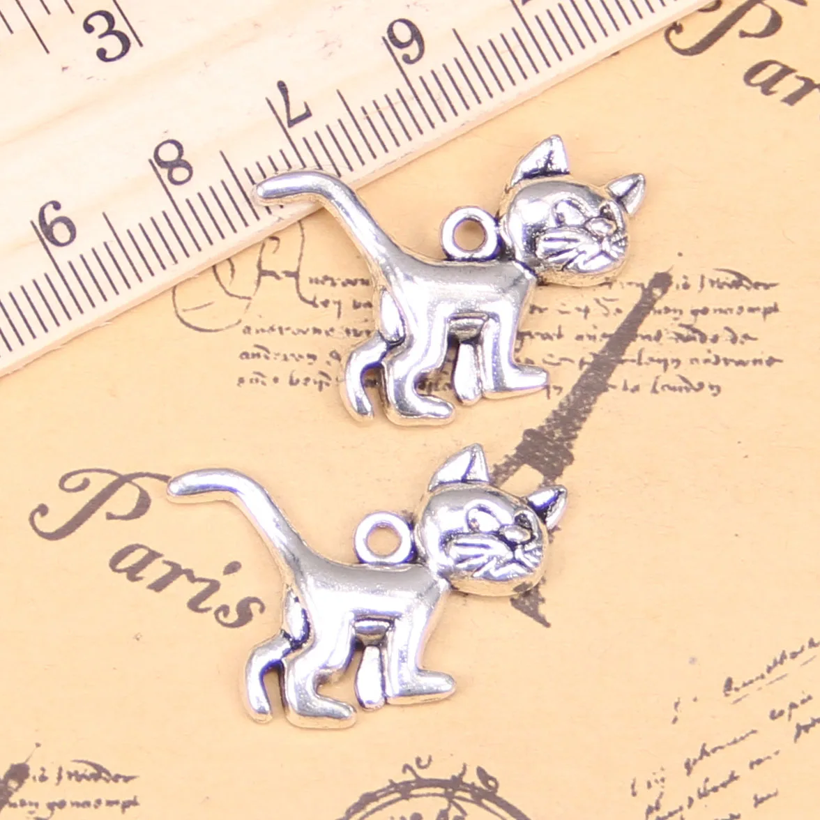 48pcs Charms For Jewelry Making cat 30x22mm Antique Silver Plated Pendants DIY Handmake Tibetan Silver Bracelet Necklace