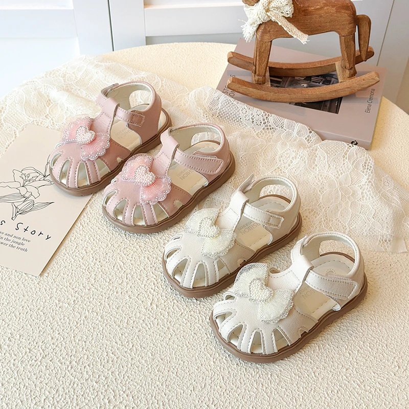 Girls Princess Sandals with Rhinestone Heart Bow Children Summer Beach Shoes Hollow Out Kids Toes Capped Sandals Sweet