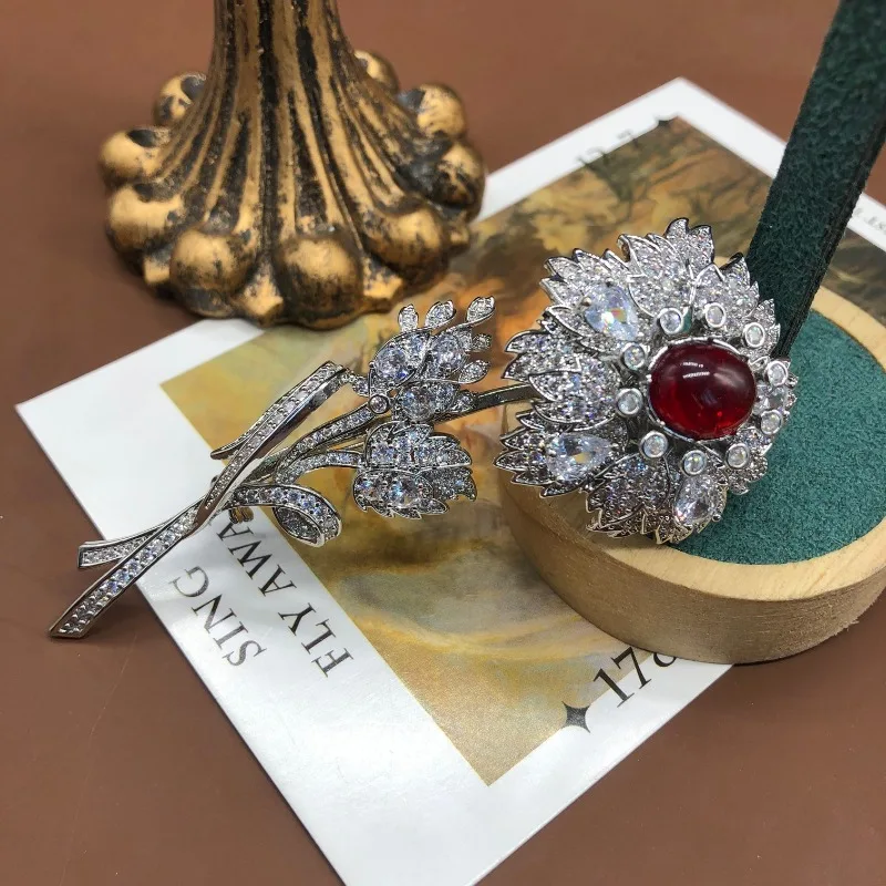 

New High-end Red Glazed Flower Brooch Retro Spring Design Sense Niche Pin Luxury Temperament Brooch