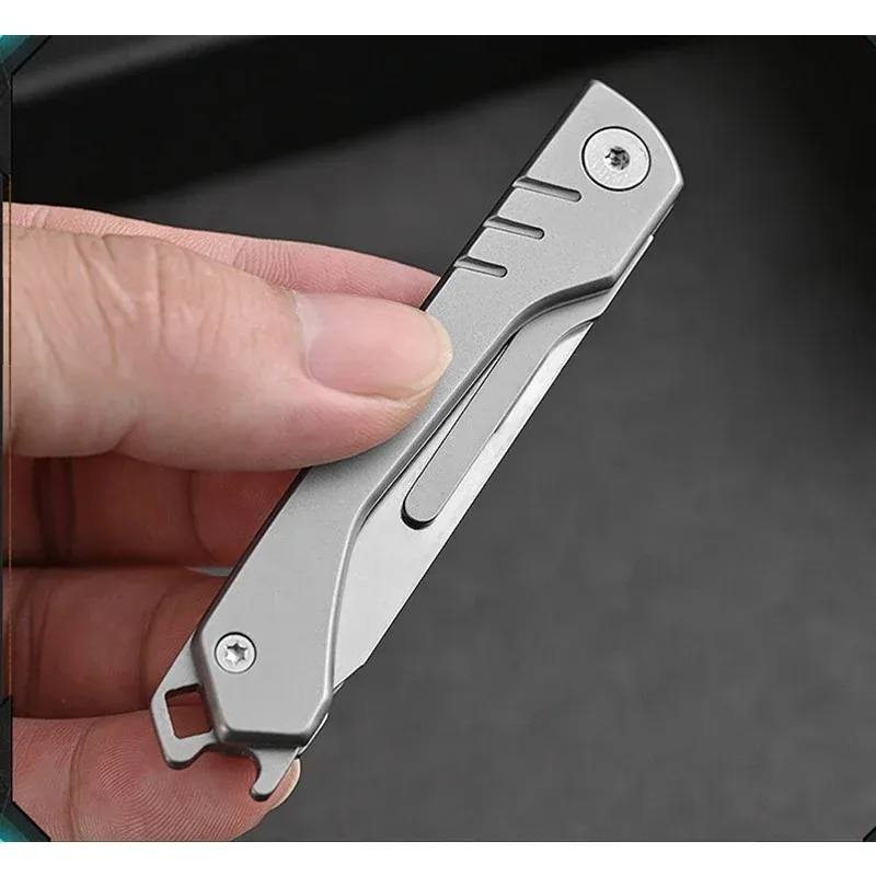 Stainless Steel Keychain Folding Knife with 9 Replaceable Blades Sharp DIY Creative Pocket Knife Craft Knife Kit Hand Tools