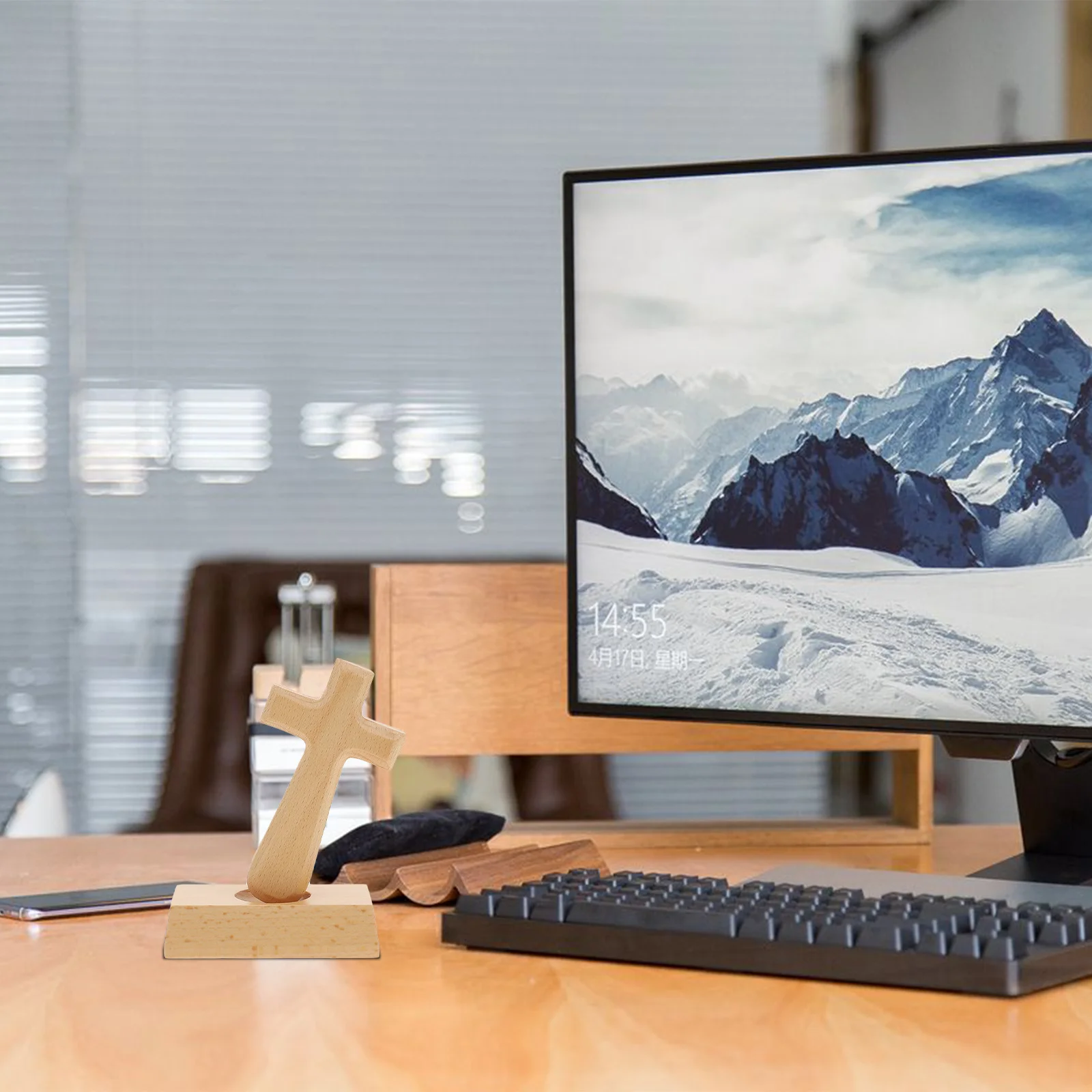 

1Set Cross Wooden Ornament Premium Wear Resistant Religious Cross Standing Decor Wood Craft Decoration