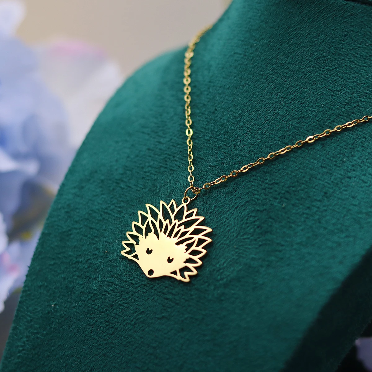 Cxwind Cute Hedgehog Pendant Necklace Men Women Fashion Jewelry Stainless Steel Natural Forest Animal Lover Choker Birthday Gift