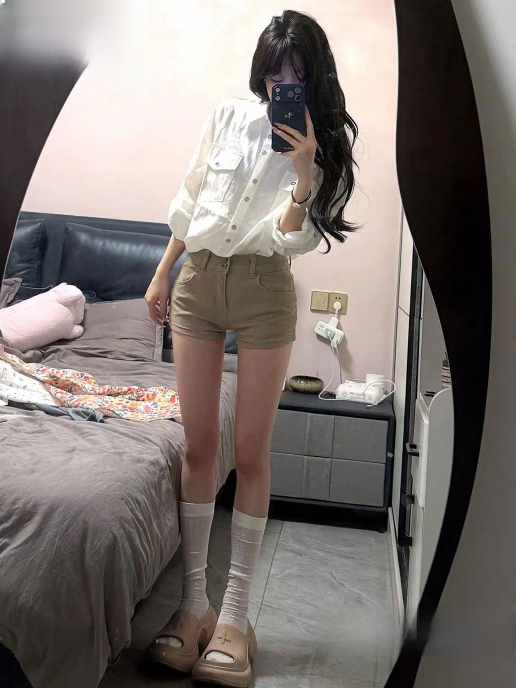 

Джинсовые шорты с низкой талией для женщин: сексуальные, облегающие, скрывающие недостатки фигуры, летние шорты цвета хаки, модные шорты в американском стиле, повседневные джинсы