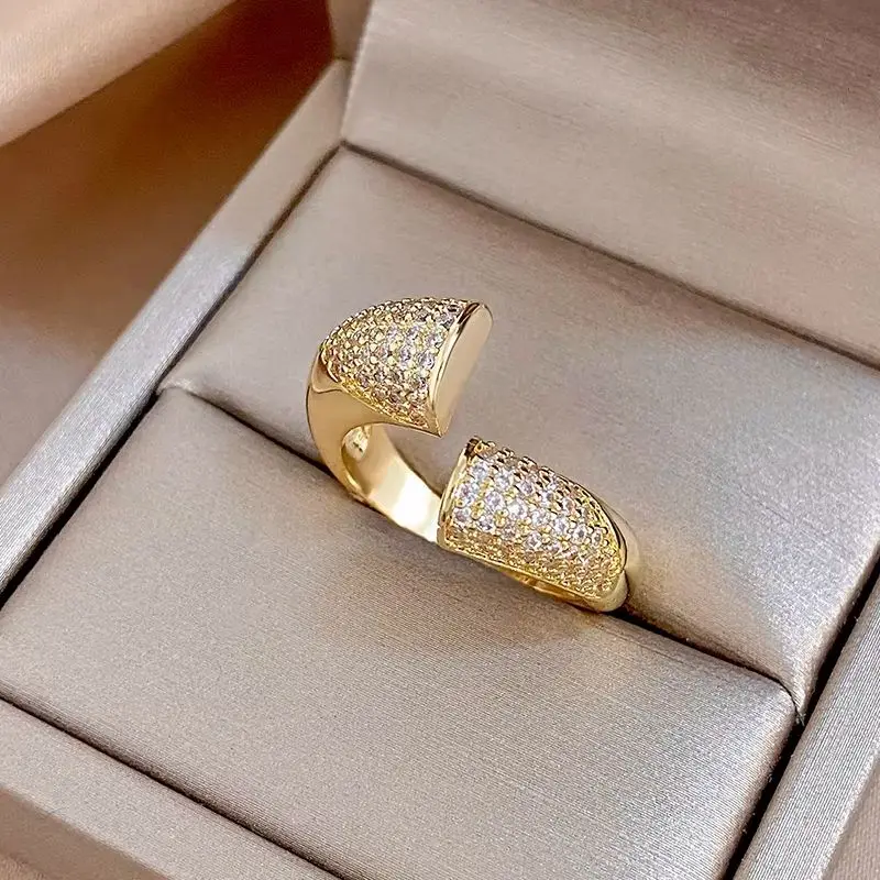 New Trendy Inlaid Shiny Zirconia Adjustable Open Ring for Women Personalized Golden Copper Irregular Finger Ring Wedding Jewelry