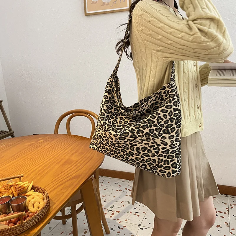 

Leopard Print Canvas Tote Bag for Woman Shoulder Bag Casual Large Capacity Fashionable Crossbody Bags for Women Designer Bag 가방