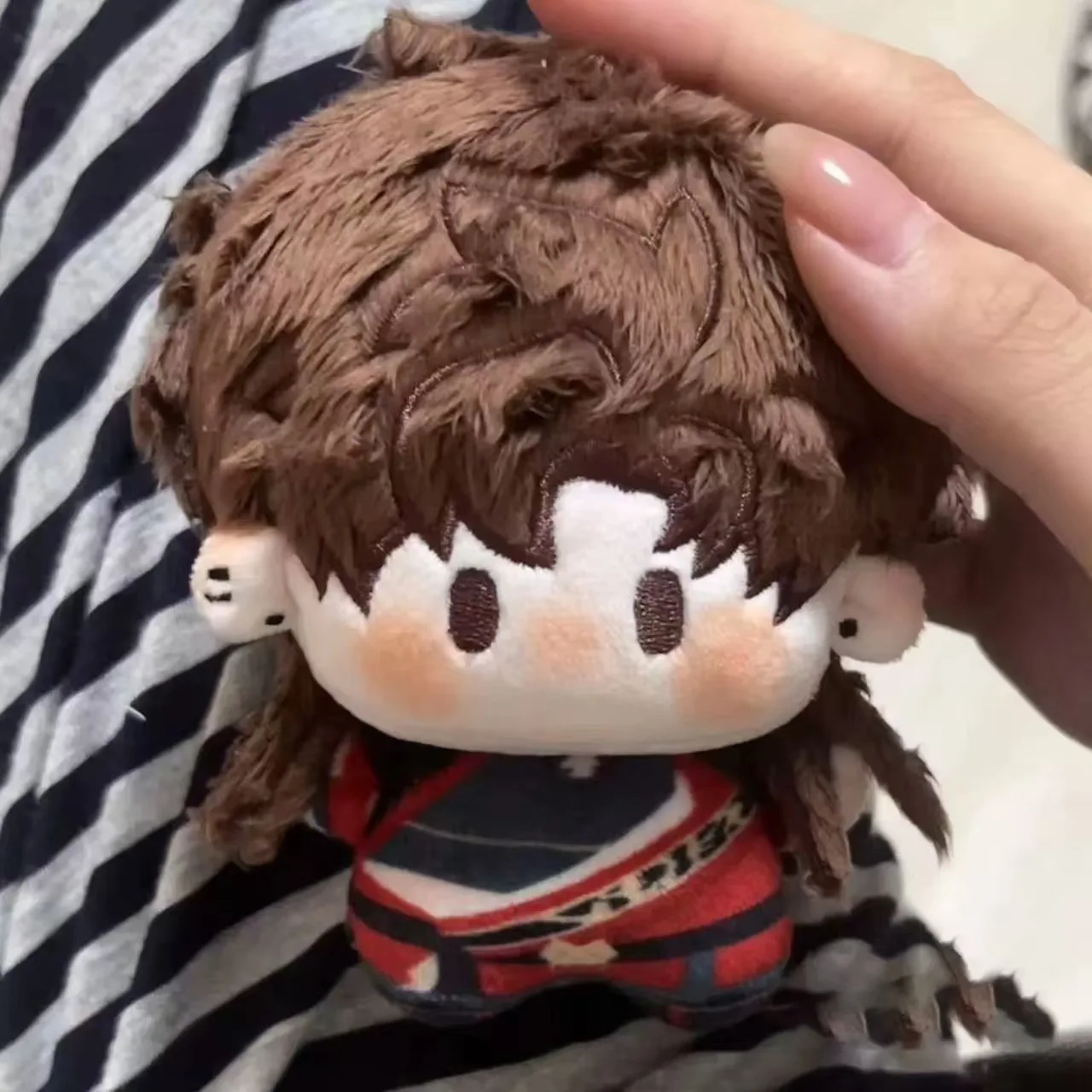 Breloczek pluszowy 10 cm z nadrukiem, popiół z ciała Guang Ling Wang z Królestwa, w starożytnym stroju, zawieszka w kształcie rozgwiazdy, prezent na Boże Narodzenie