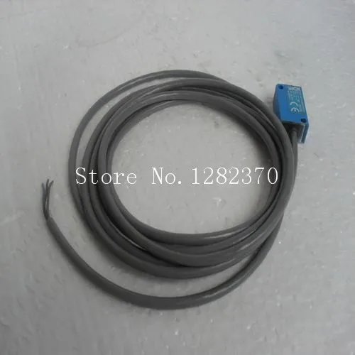 [SA] Genuine original special sales proximity switch SICK IQ10-03BNS-KW1 spot --2PCS/LOT