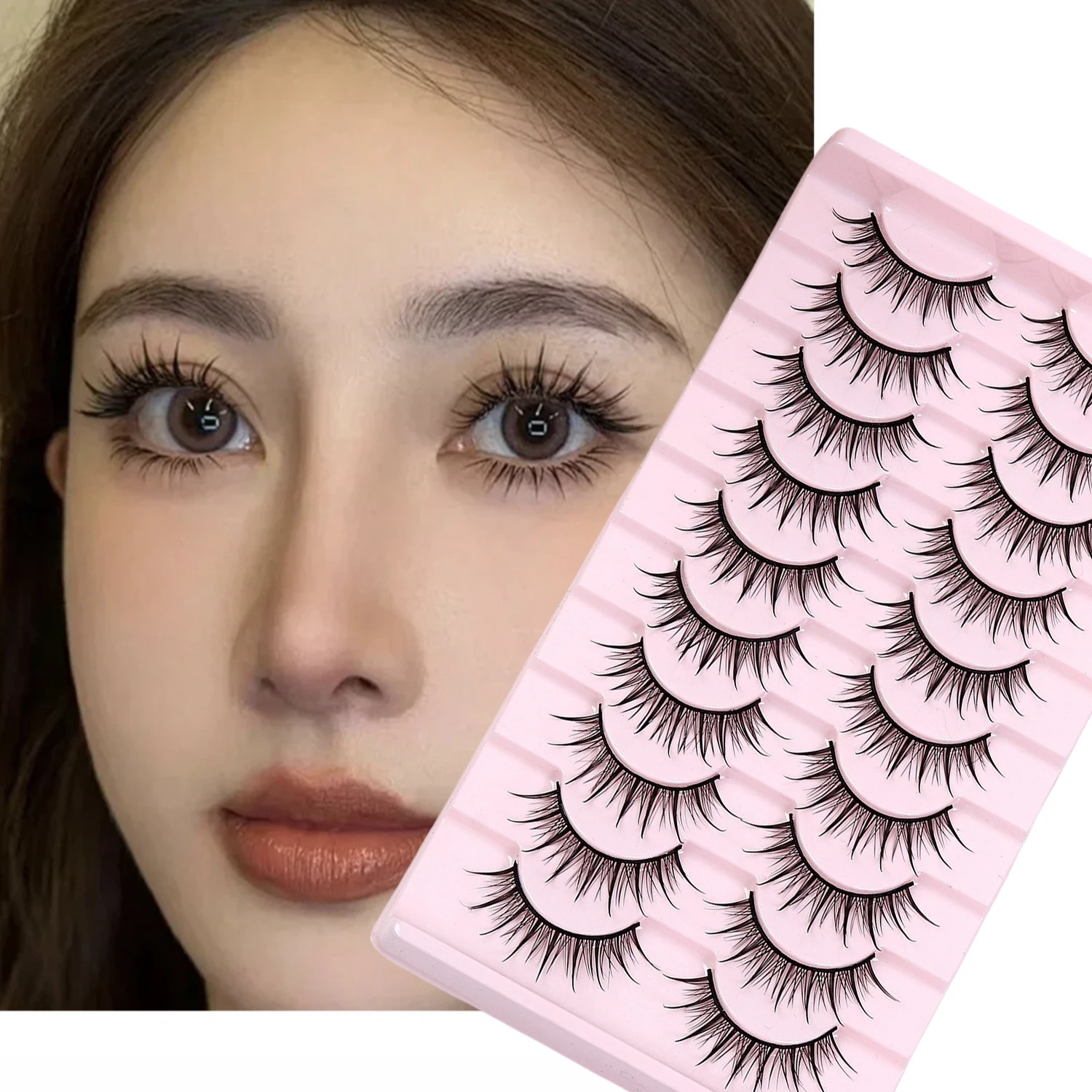 10組の自然な太い尖った尾のつけまつげ、漫画のようなまつげ、明るく自信に満ちたメイクアップルック